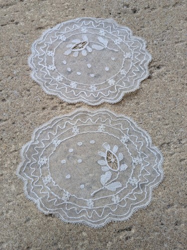 Petits napperons broderies - 2,
