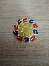 Broche multicolore Métal