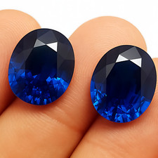 Paire de pierres précieuses