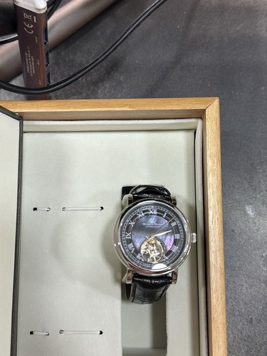 Magnifique montre automatique - magnifique,