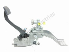 PEDALE D'EMBRAYAGE NISSAN