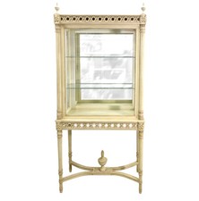 Vitrine laquée patinée de