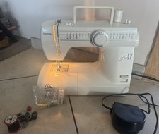 Machine à coudre Toyota