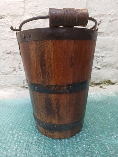 Ancien seau puits - ancien,