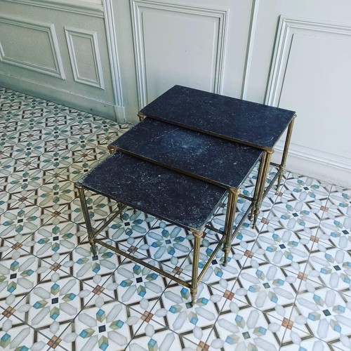 Rare suite table gigogne - suite, de