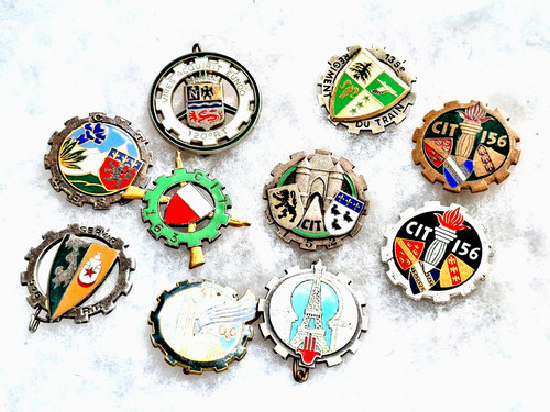 Lot 10 insignes - lot, de