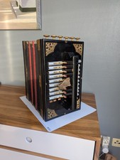 Ancien accordéon allemand