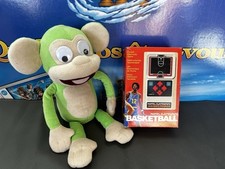 JEU ELECTRONIQUE LCD GAME WATCH BASKETBALL  2437 SCREEN MATTEL ELECTRONICS 1978