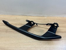 UNE POIGNEE PASSAGER ARRIERE