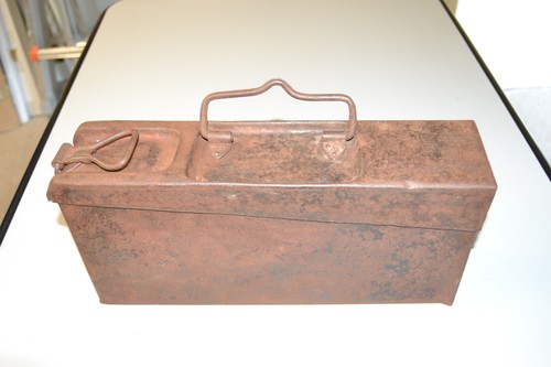 Caisse acier mg08 - caisse,