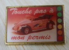 RARE PIN'S CAR COX LADYBUG CONVERTIBLE PUB TOUCH NO LICENSE