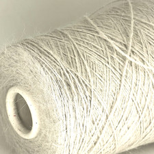 Fil de LAINE DE LAPIN ANGORA gris clair sur cône POIDS DE CHAUSSETTE...