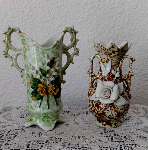 Deux vases anses ajourées - deux,
