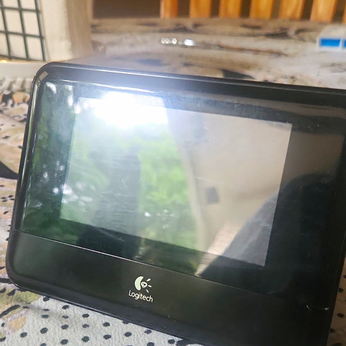 Logitech squeezebox touch - logitech,