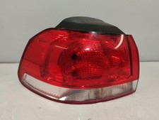 Feu arriere principal gauche