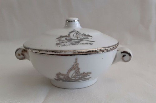 Ancienne jolie soupiere - , de