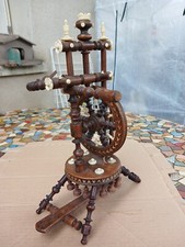 Ancien et beau rouet miniature