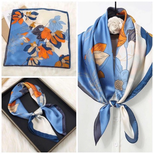 Foulard carré élégant