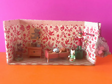 ANTIQUE TOY - CHARMING LITTLE CHILDREN'S ROOM - DOLLHOUSE - 25CM