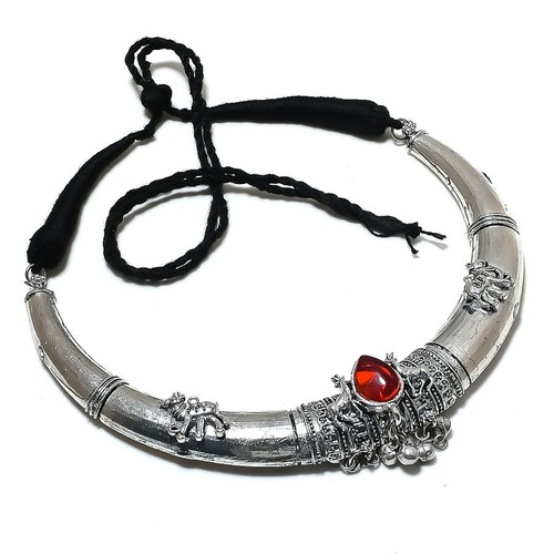 Collier pierres précieuses