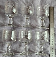 Suite de 6 anciens verres ballon de bistrot 1900 gravés de motifs de fleurs