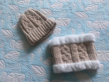 ENSEMBLE BONNET & TOUR DE COU