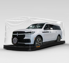 Lincoln Navigator SUV Capsule