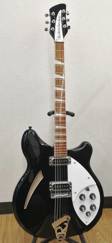 Guitare - (rickenbacker),
