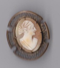 Ancien camée sur coquille