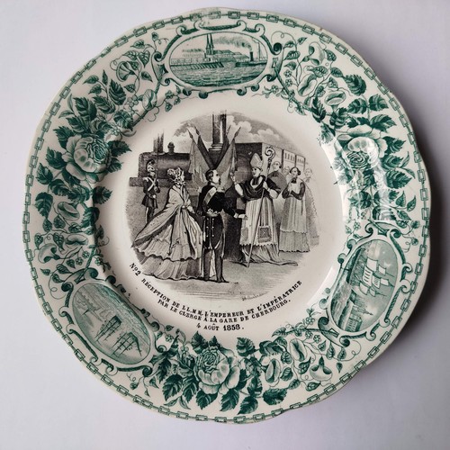Trois rares assiettes - trois,