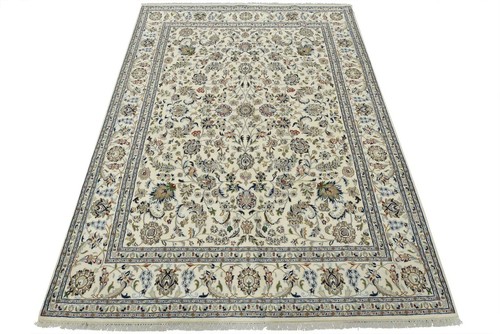 Fine nain rug x - 7'6'',
