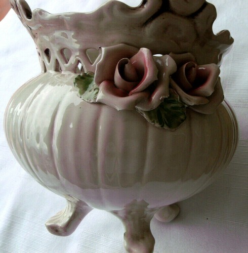 Cache pot fleurs - de,