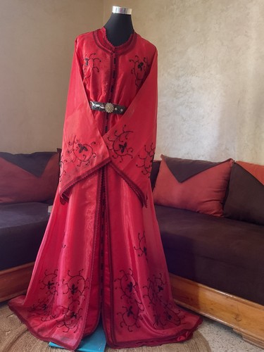 Classic red organza beaded - red,