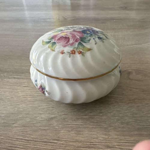 Boîte ronde porcelaine - , de