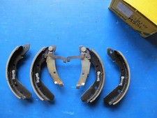 Mâchoires de freins arrière