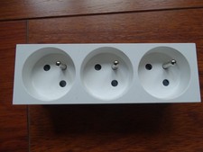 HAGER PRISE COURANT TRIPLE GALLERY spéciale Goulotte