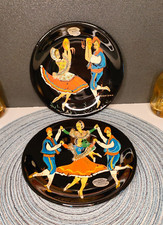 Decorative plates, Perpignan Joal hand decor dancers J.Albitre 