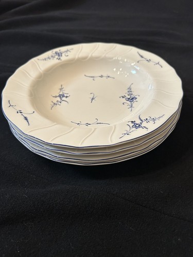 Villeroy boch soup bowls - &,