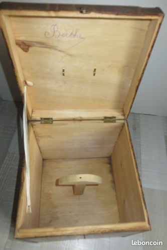 Ancienne boite coiffe - boite,