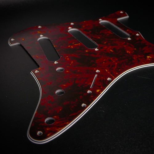 Pickguard fender strat - pickguard, •