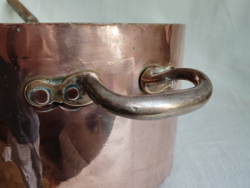 Rare ancienne grande - grande, casserole