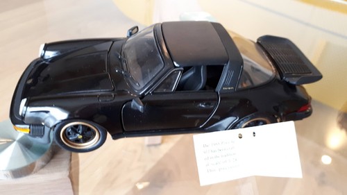 Porsche 911 1988 echelle - -,