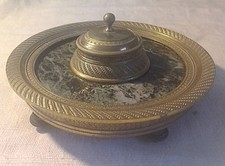 ENCRIER ROND EN MARBRE VERT ET