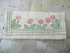 porte serviette ancien brodé