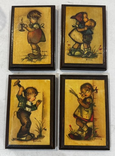Vintage small pictures wood - small,