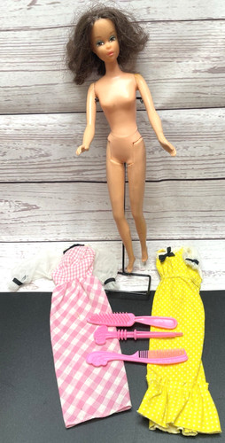 Vintage barbie doll quick curl - barbie,