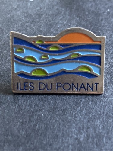 Pin tourisme iles du - pin’s,