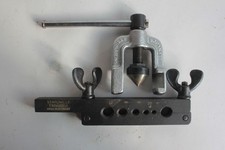 Ancien appareil à collets