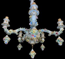 Imposant lustre capodimonte
