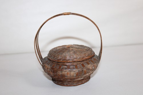 Ancien petit panier poupée - petit,